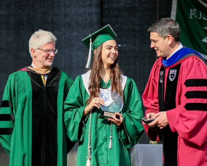 Grad_1stEdit_22_1.webp (1).jpg