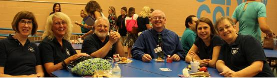 謝拉維斯塔學(xué)區(qū)布埃娜高中